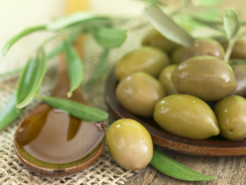 Cured Green Olives