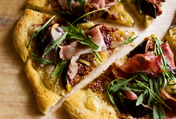 Pizza Bianca With Fresh Figs, Prosciutto & Arugula