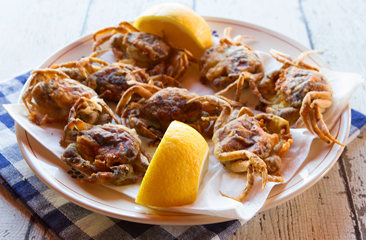 Moleche ~ Fried Soft Shell Crabs