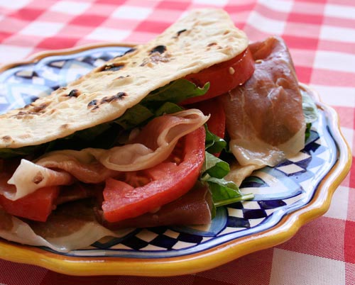 Piadini With Prosciutto, Tomatoes, And Arugula