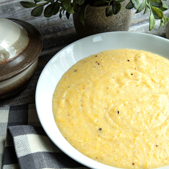 Instant Pot Polenta Cacio e Pepe