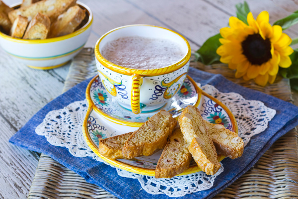 Tozzetti (Umbrian Almond & Hazelnut Biscotti)