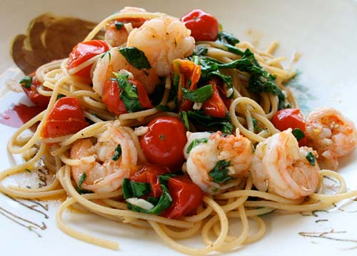 Spaghetti With Chile Shrimps & Tomatoes