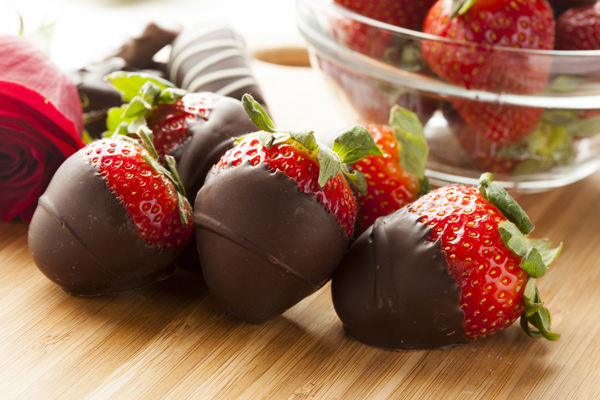 Dark Chocolate Dipped Strawberries