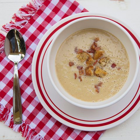 40 Garlic Clove Soup {For Colds & Flu}