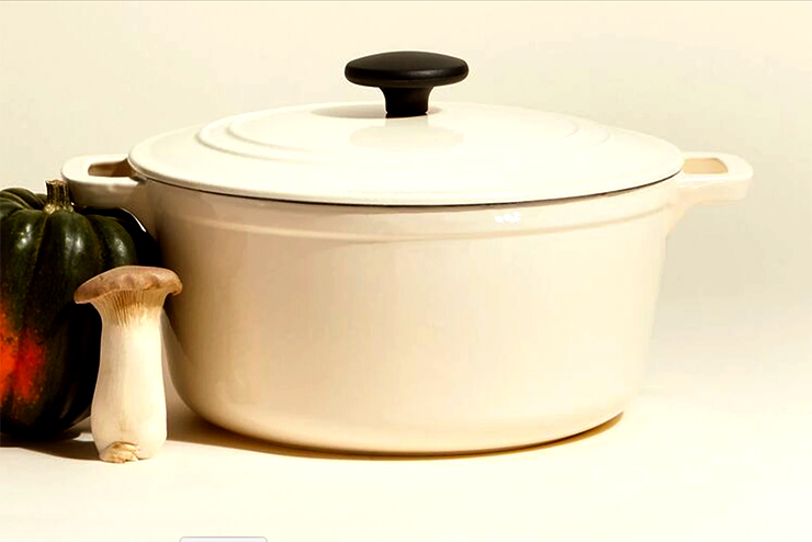 Review ~ 4 Quart Cast Iron Dutch Oven from Italic.com