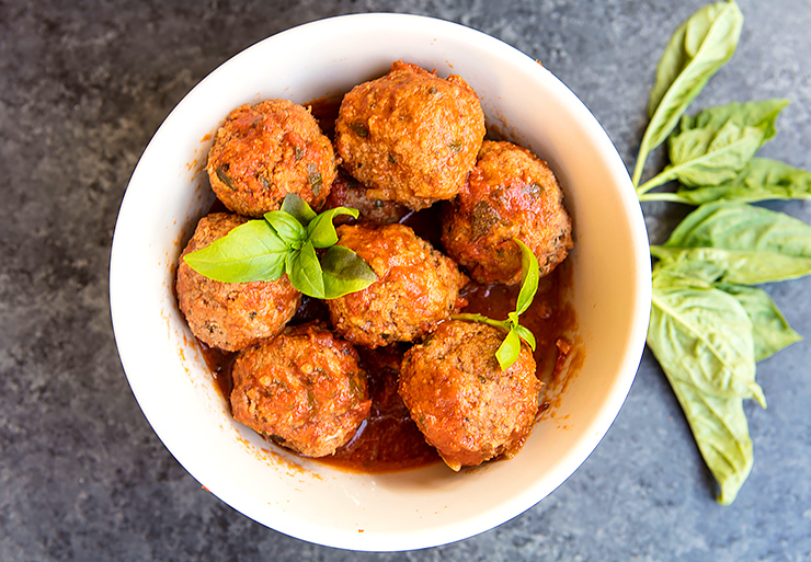 Nonna’s Meatballs In Tomato Sauce